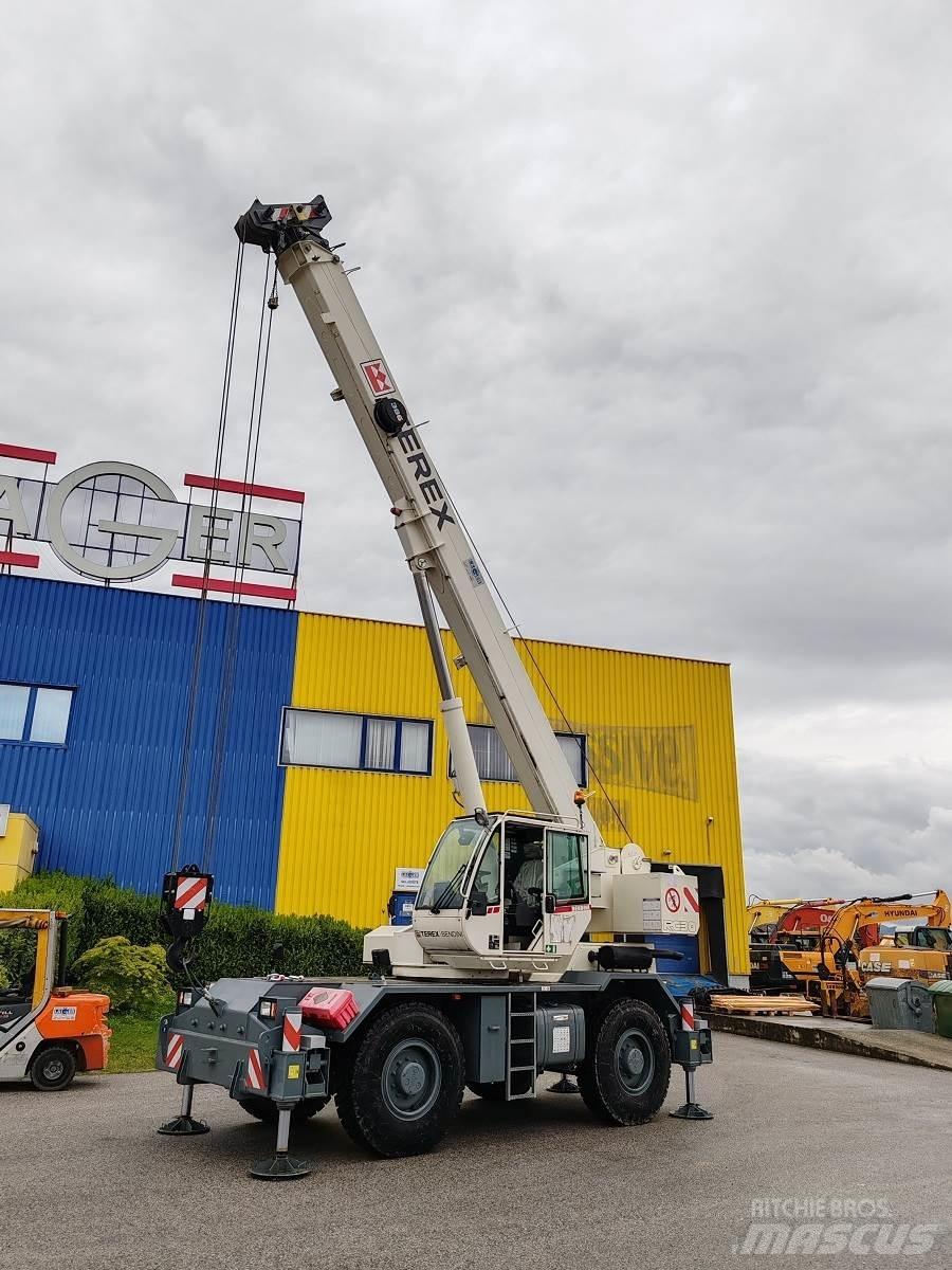 Terex RC30 Rough terrain cranes