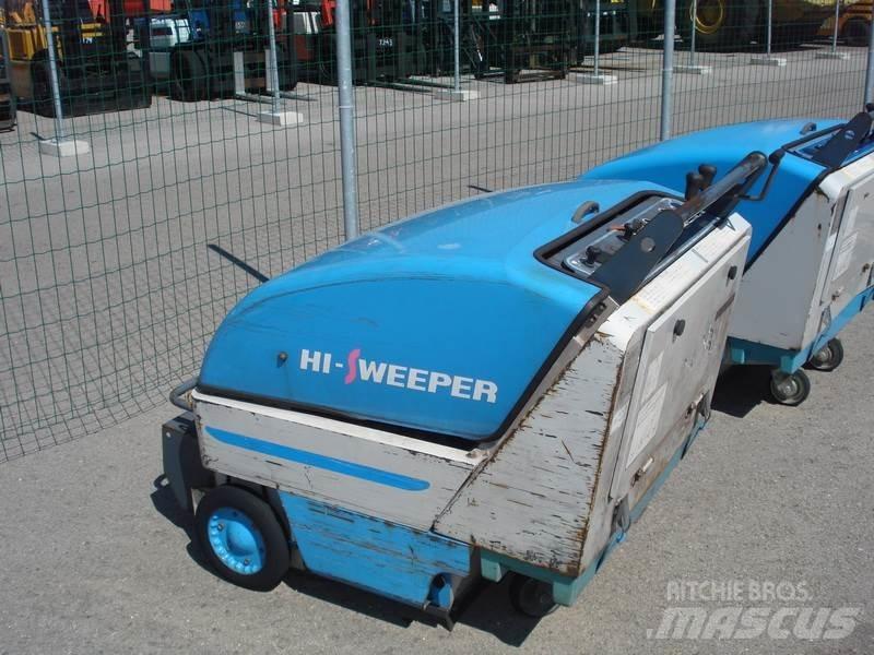 Toyota 4QBW9 Sweeper trucks