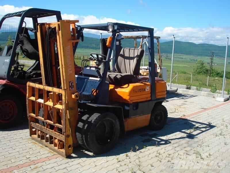 Toyota 80-5FDL25 Diesel trucks