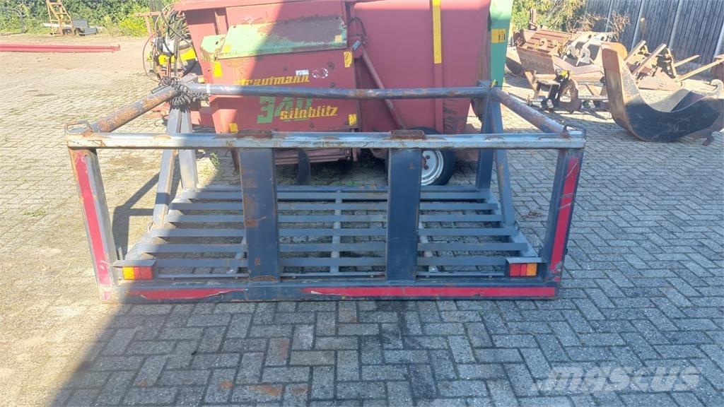  Bakkenrek Farm machinery