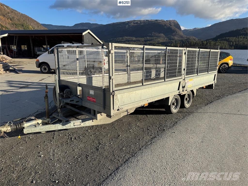 Bateson PL Light trailers