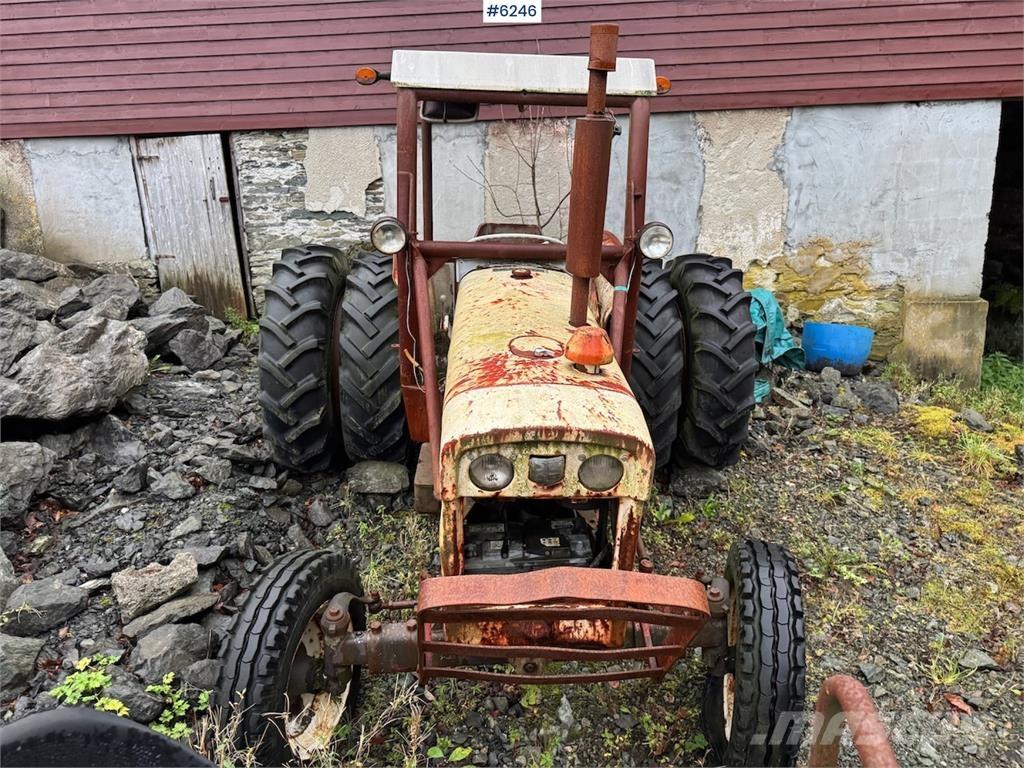 David Brown 885 Tractors