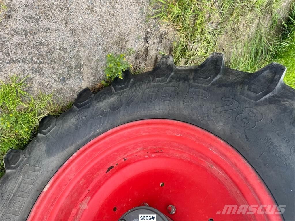 Fendt 716 Vario Tractors