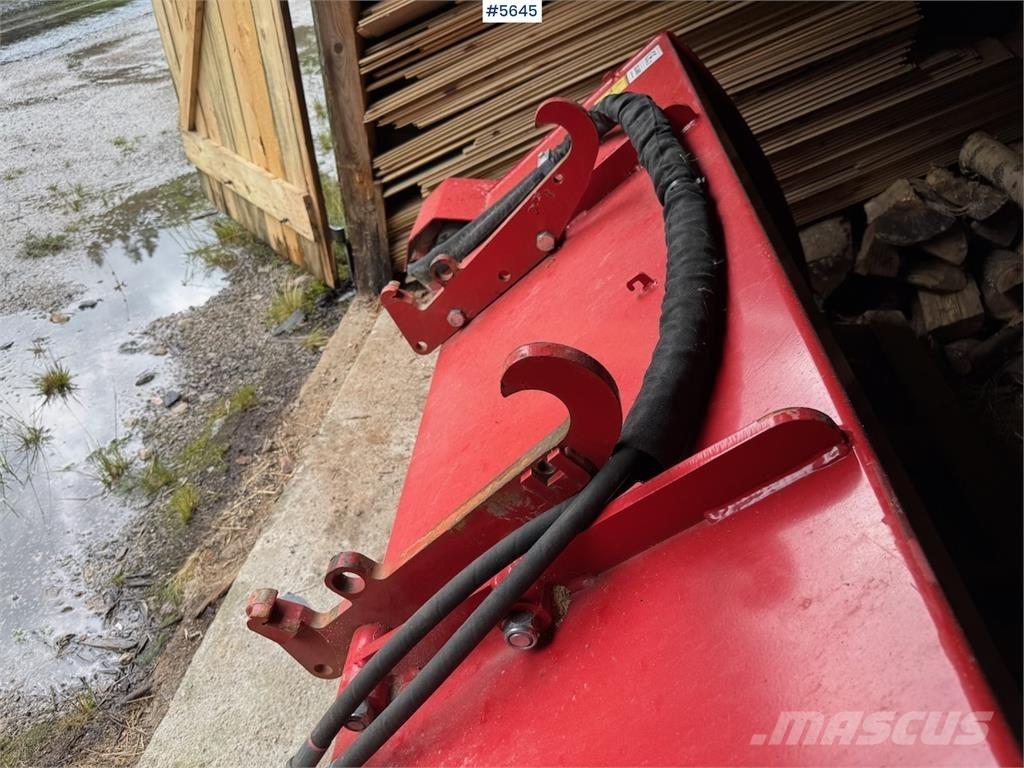 Igland DS 800 Snow blades and plows