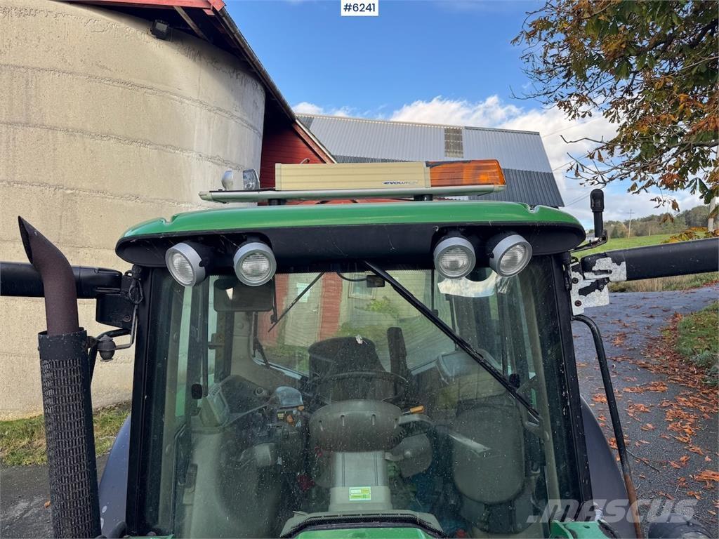 John Deere 6530 Tractors