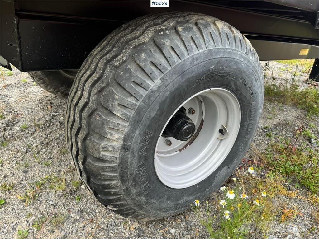 Junkkari J5 Grain / Silage Trailers