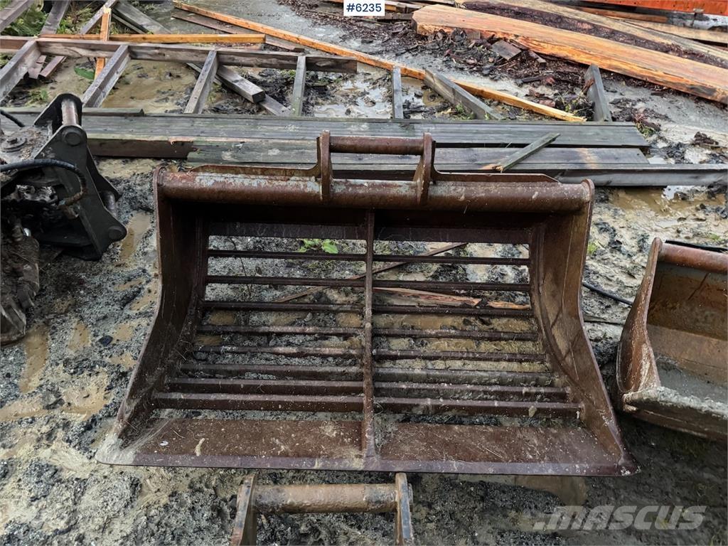 Kato HD 308 US Crawler excavators