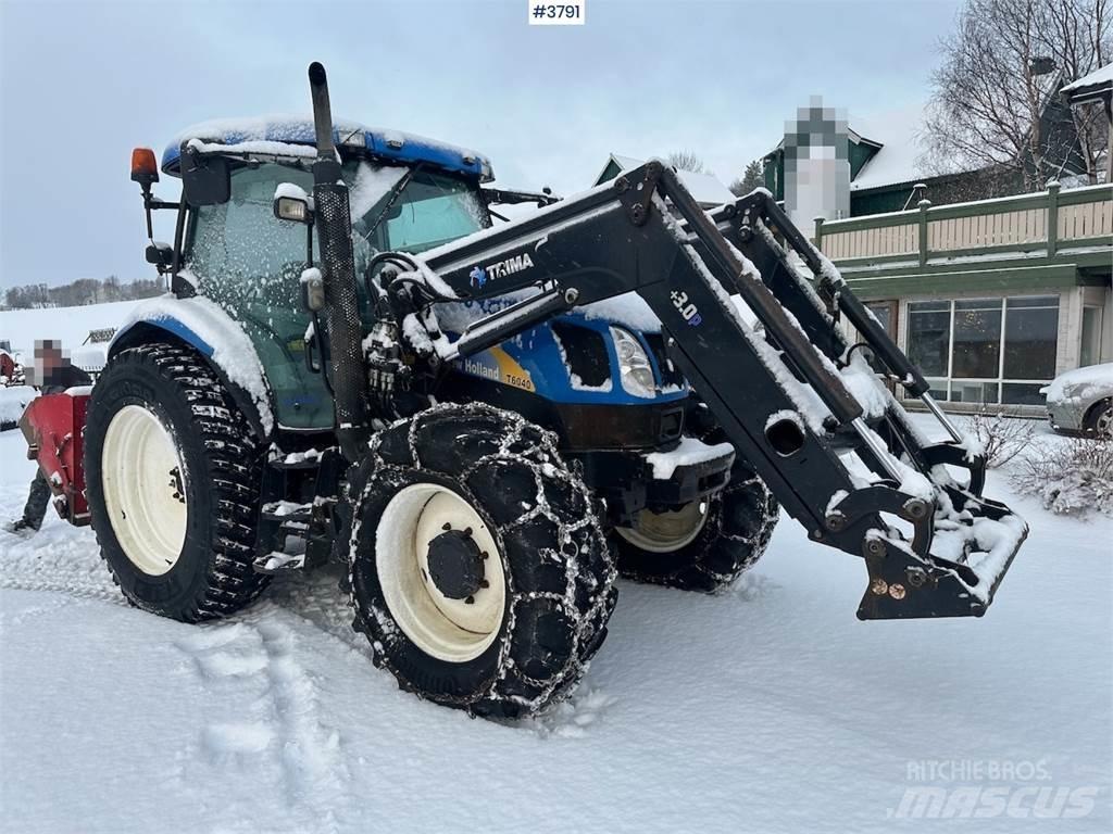 New Holland T6040 Tractors