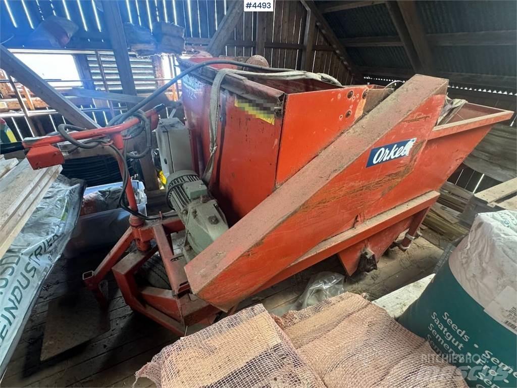 Orkel F2 Feed mixer