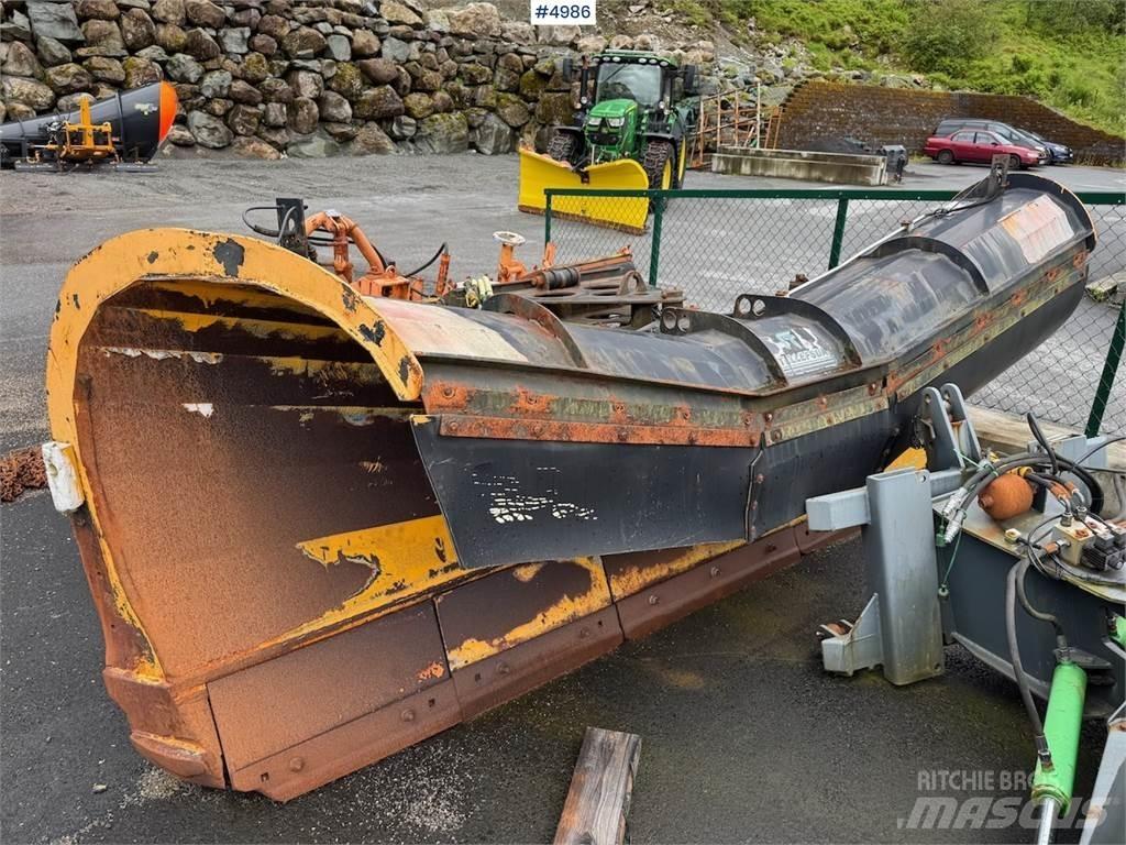 Tellefsdal K70 Snow blades and plows
