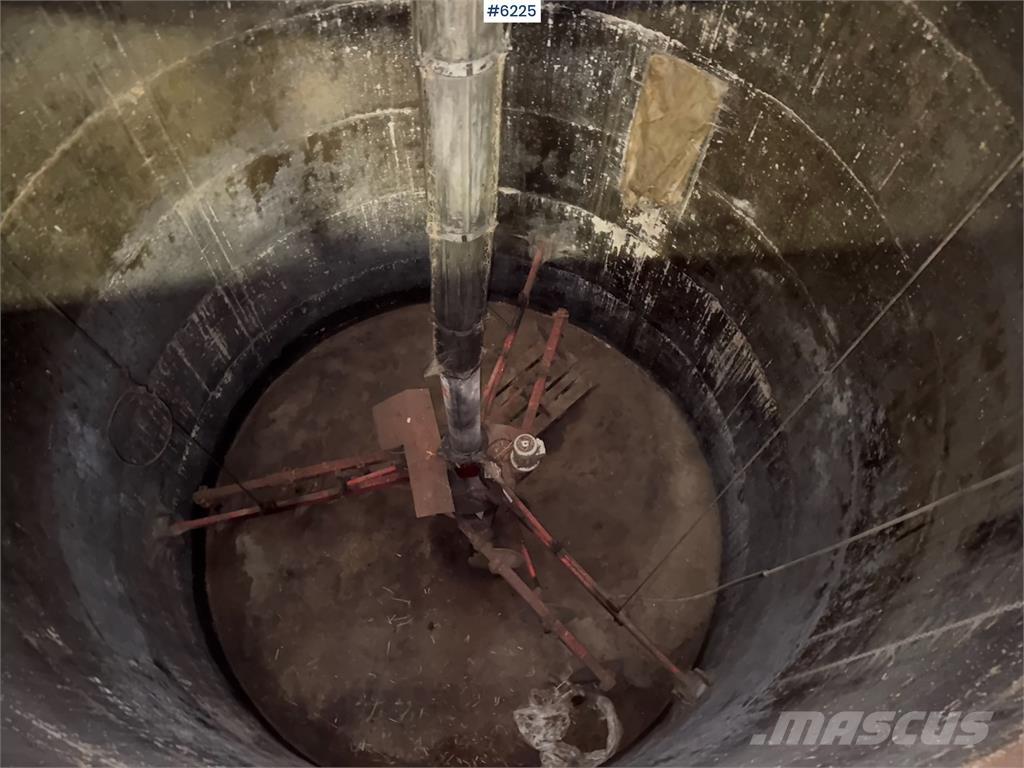 TKS Fylltømmer. Other tractor accessories