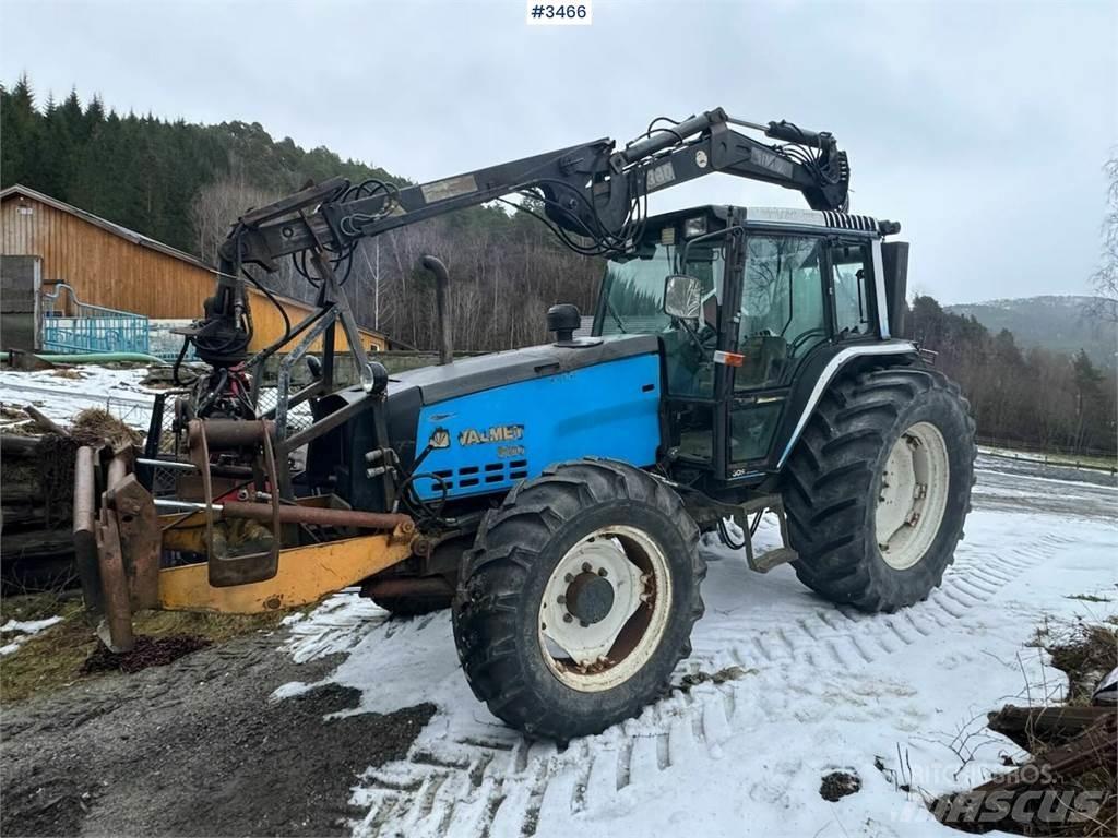 Valmet 8100 Tractors