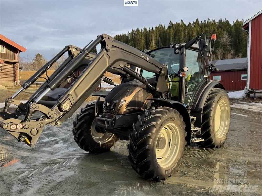 Valtra G135 Tractors