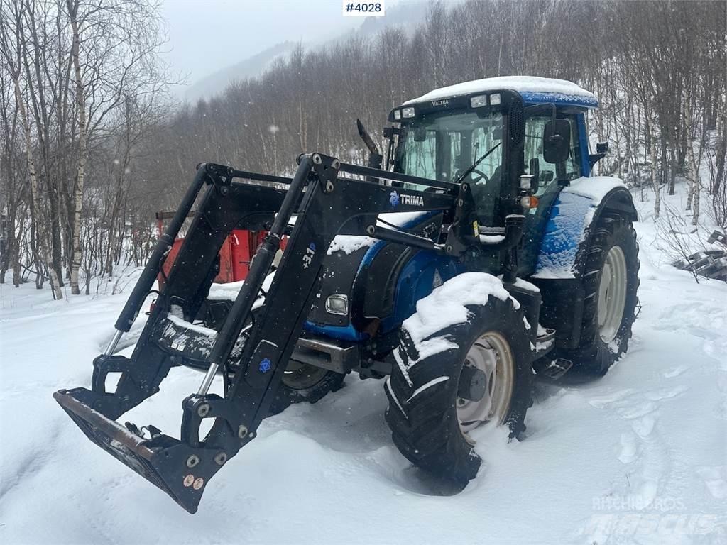 Valtra N122 Tractors