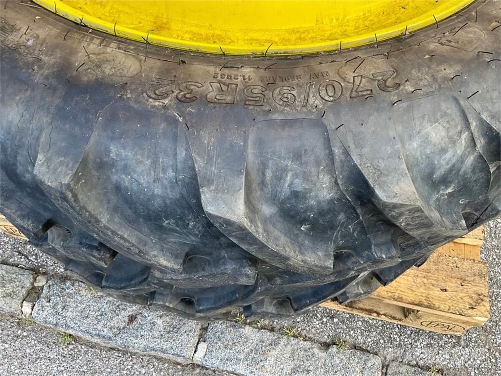  270/95R32 - 340/85R46 Tyres, wheels and rims