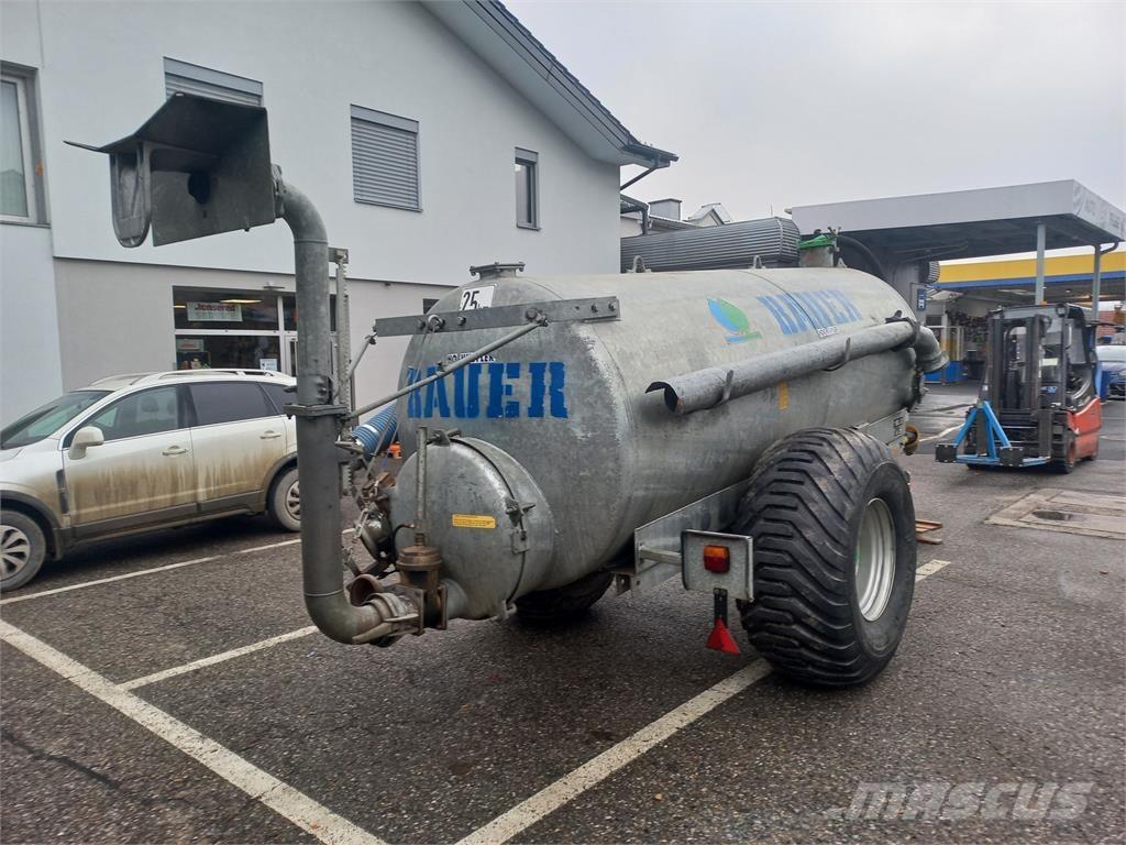 Bauer V 60 Slurry tankers