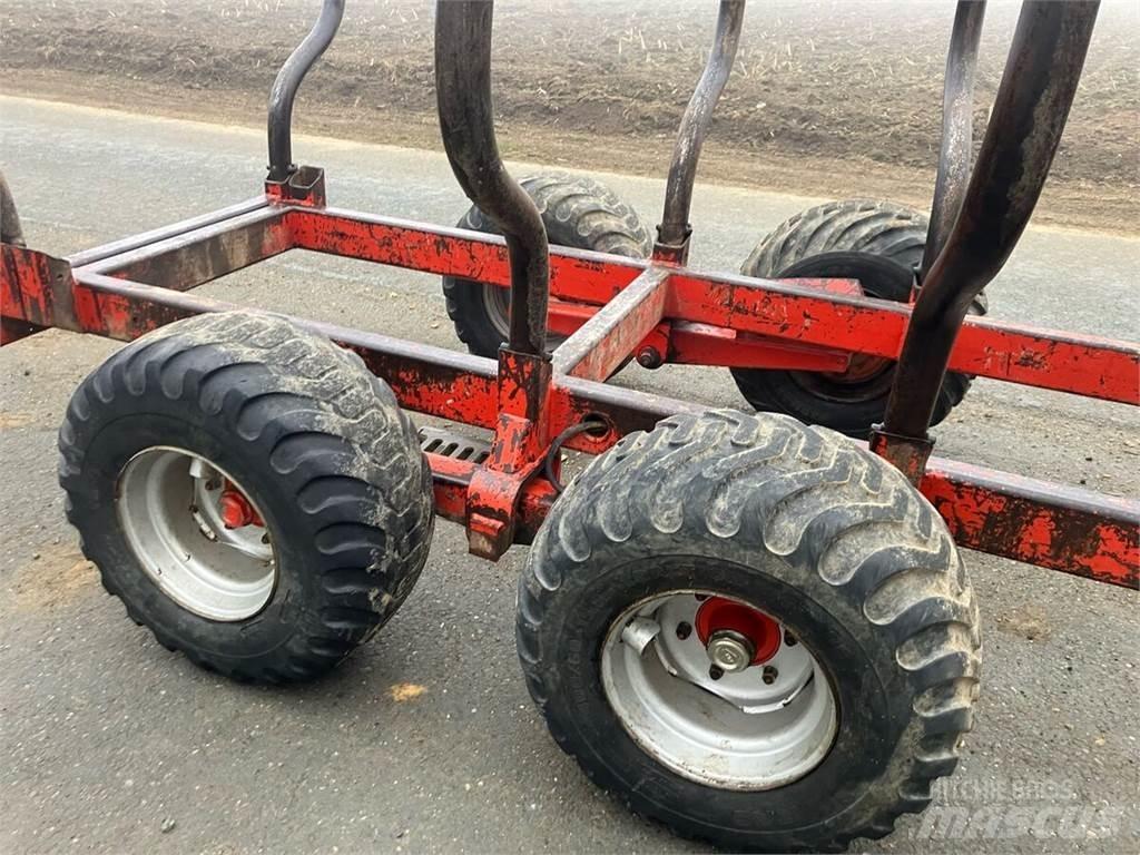Berger 9 Forest trailers
