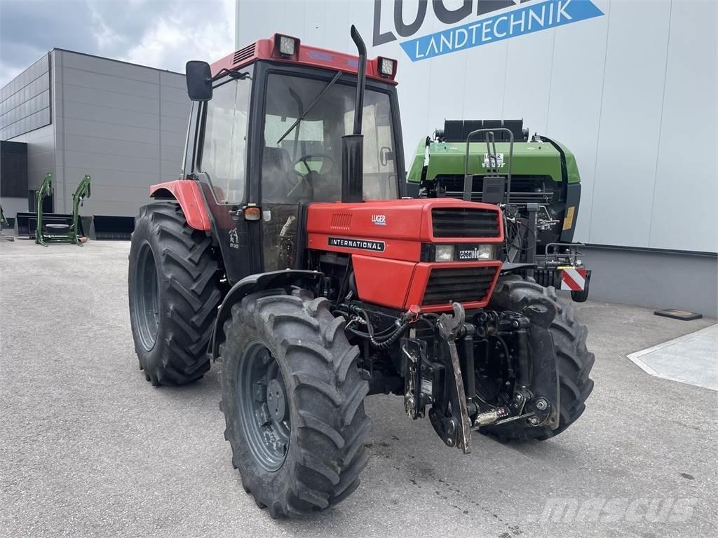 Case IH 885 XLA Tractors