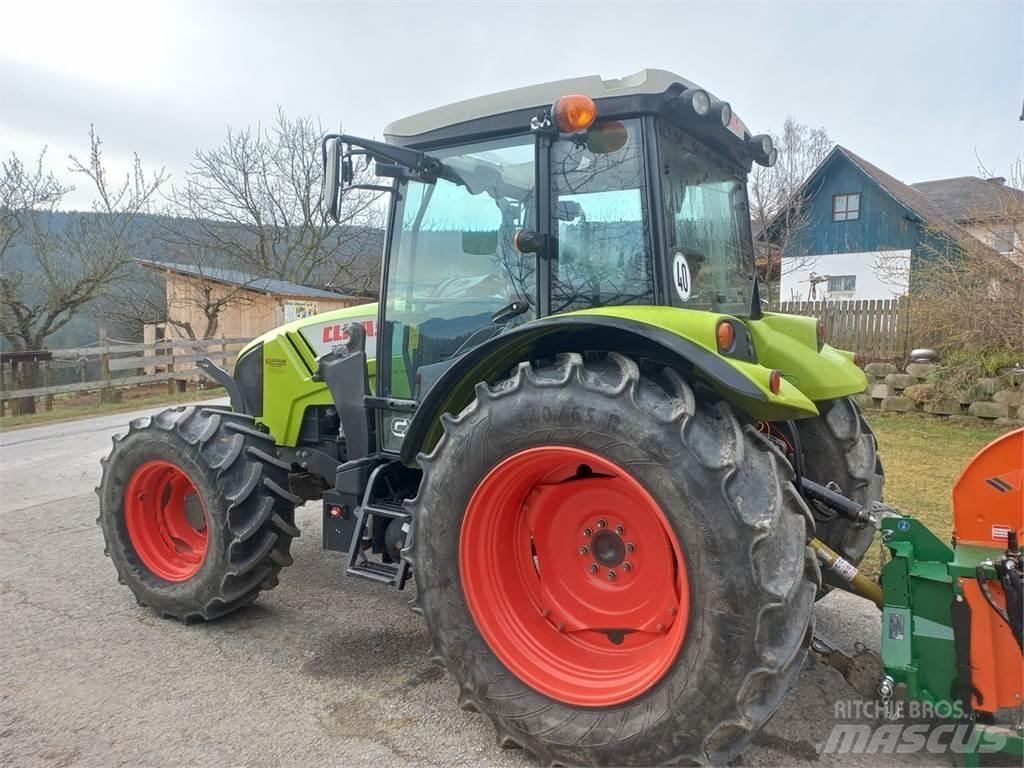CLAAS Axos 330 CX Tractors
