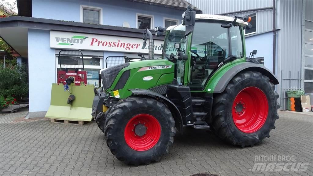 Fendt 312 Vario Tractors