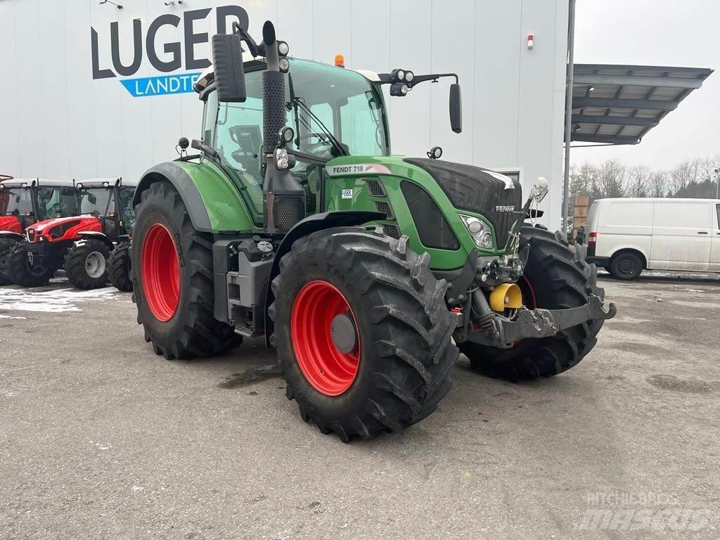 Fendt 718 Vario Tractors