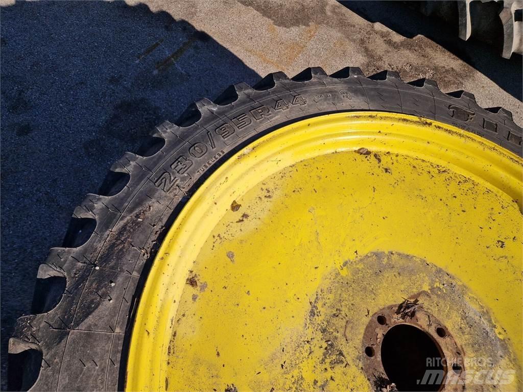 Firestone 230/95R44 Tyres, wheels and rims