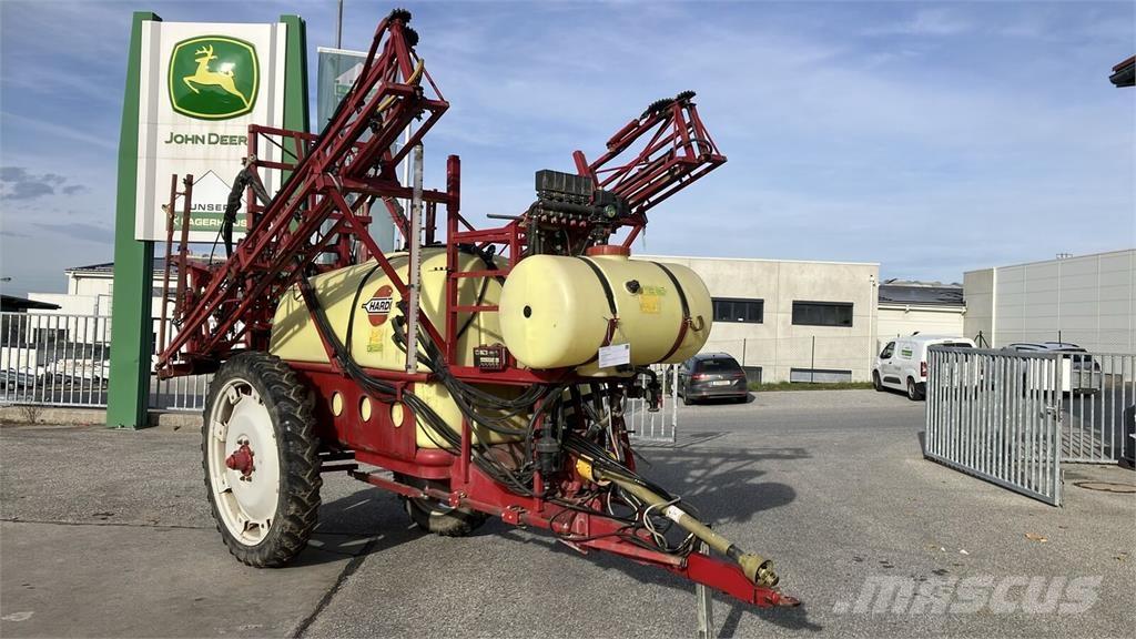 Hardi Commander Trailed sprayers