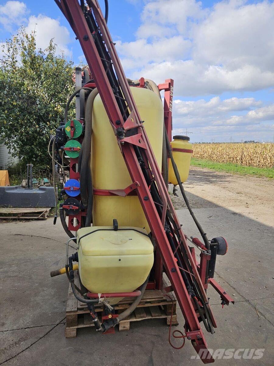 Hardi Master Trailed sprayers