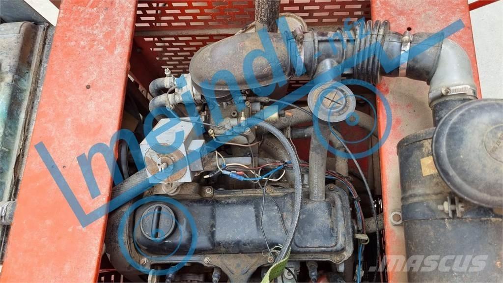  Hege 140 Combine harvesters