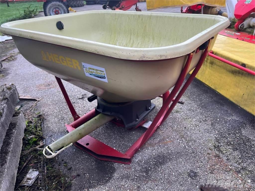  HEGER Pendelstreuer Other fertilizing machines and accessories