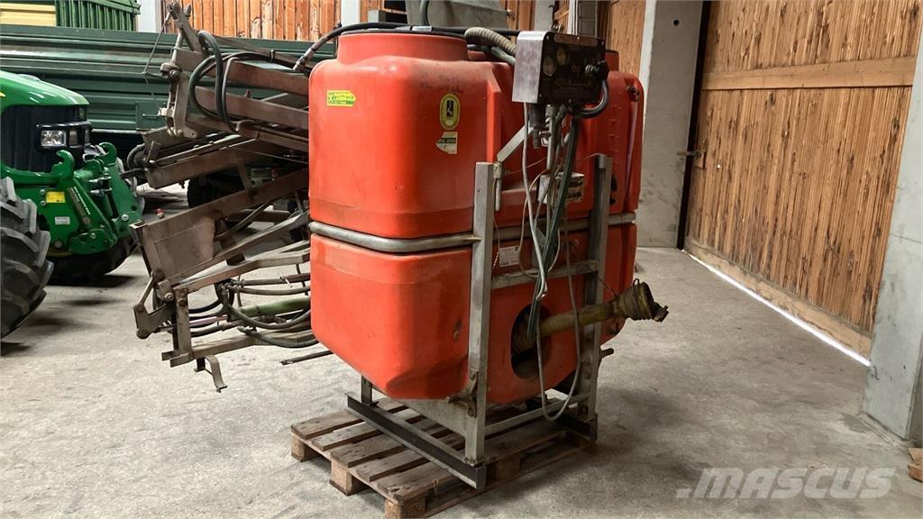  Jessur Automatic Trailed sprayers