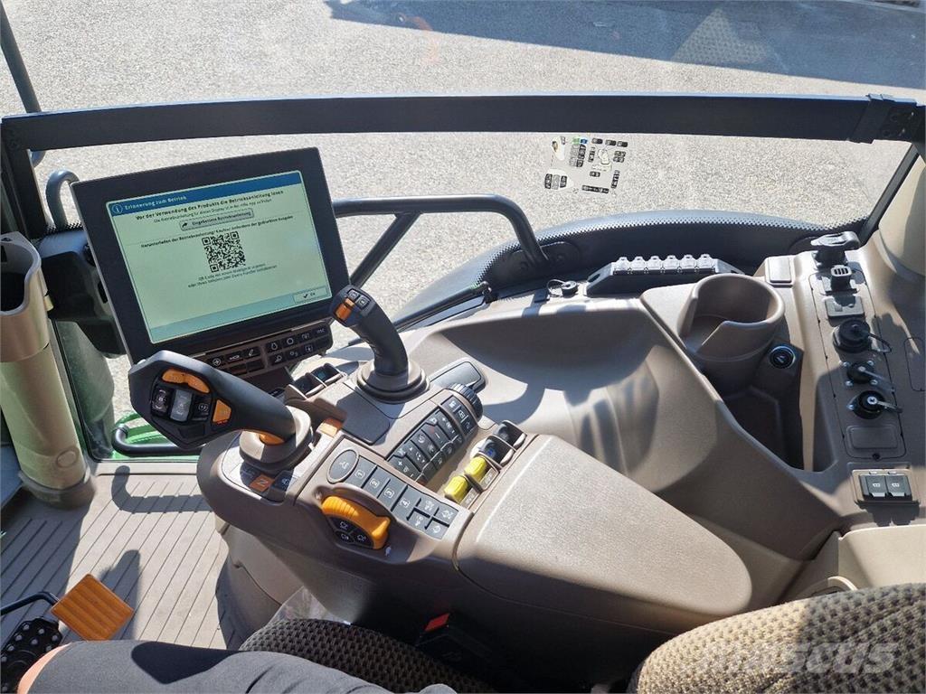 John Deere 6R 120 Tractors