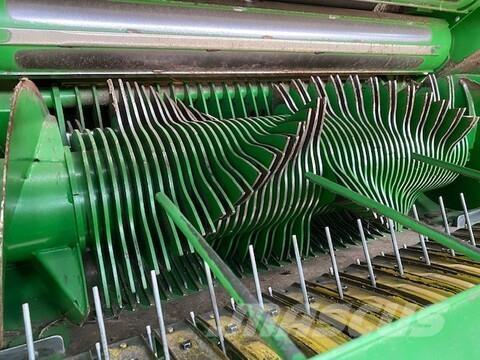 John Deere 960 Round balers