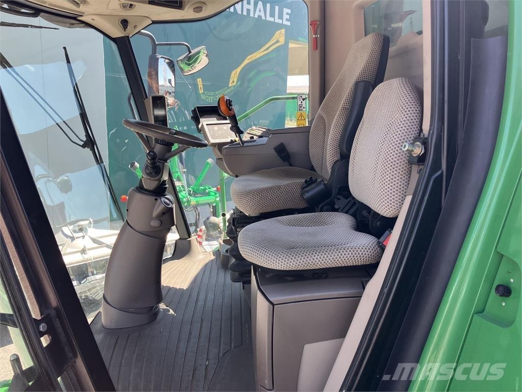 John Deere T550 HM Combine harvesters