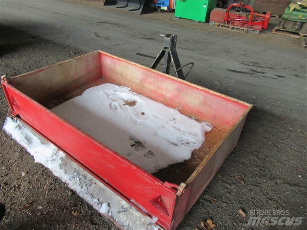  Kippmulde 200x120 Other tractor accessories