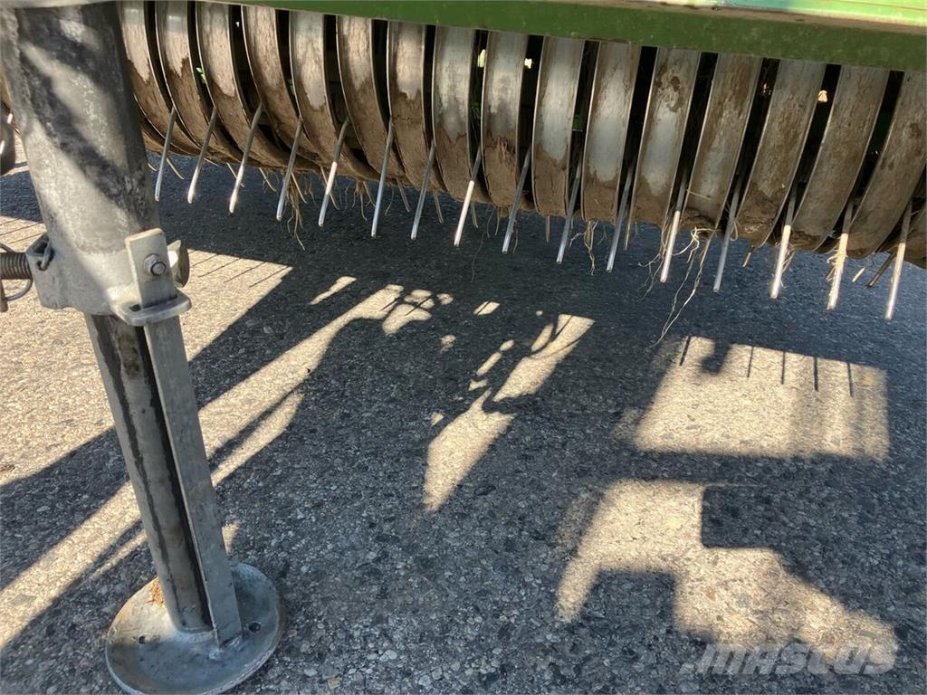 Krone V 150 XC Round balers