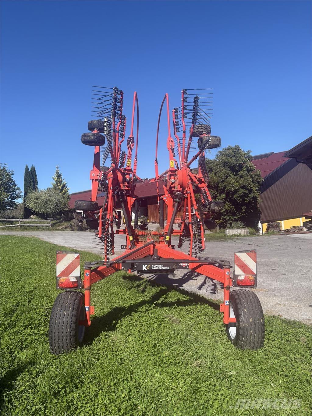 Kuhn GA 7501 Swathers