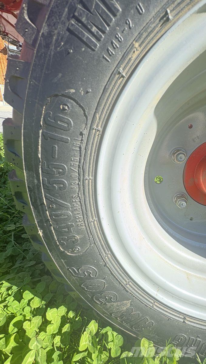 Kuhn GA 7501 Swathers