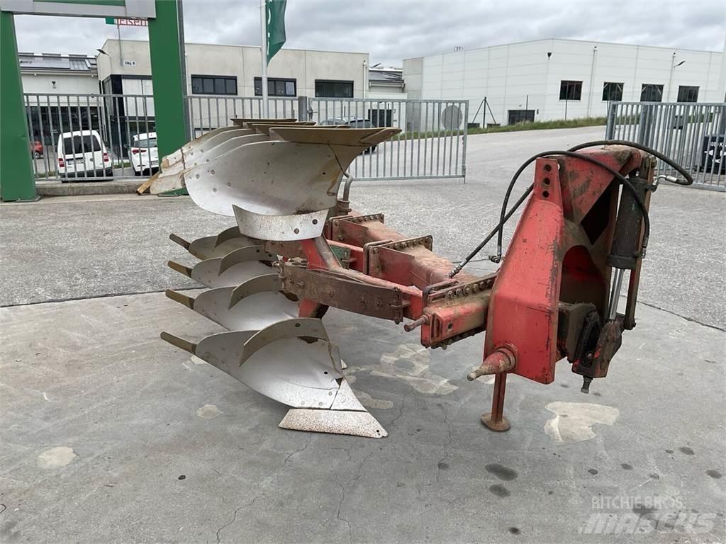 Kverneland E-14 Ploughs