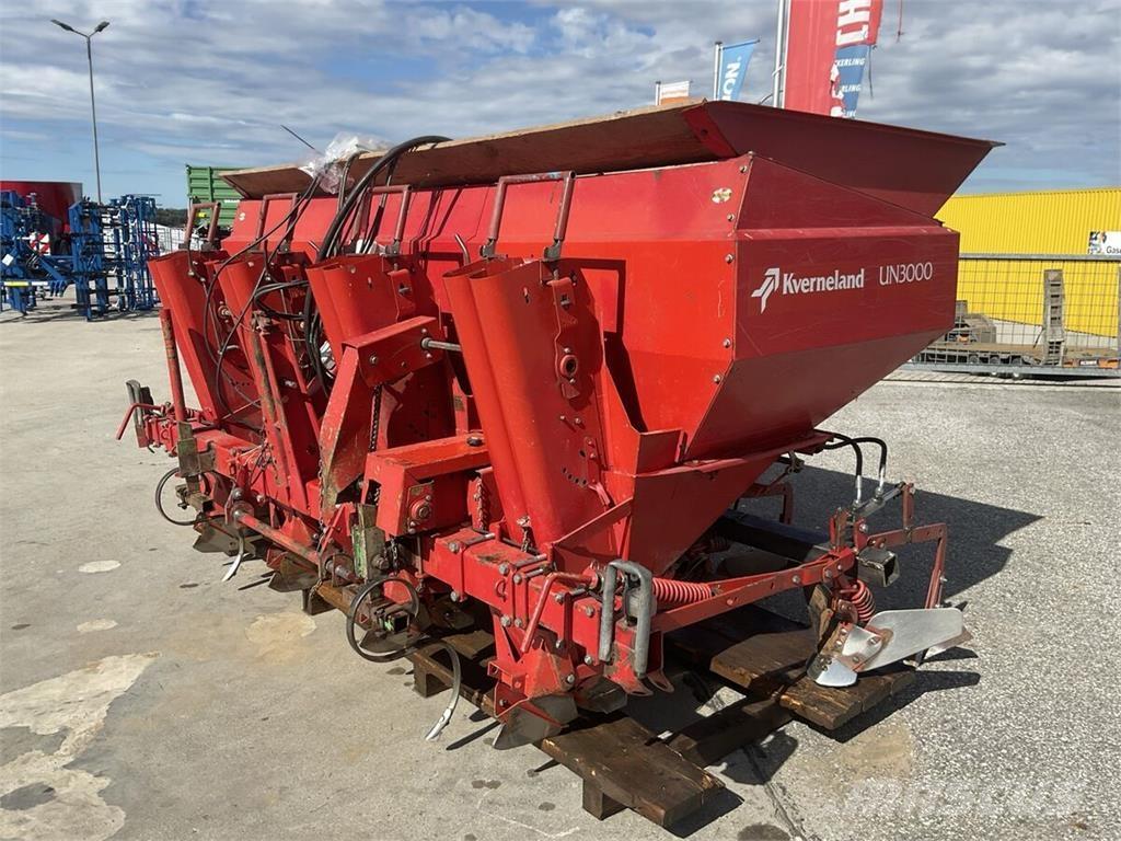 Kverneland UN 3000 Farm machinery
