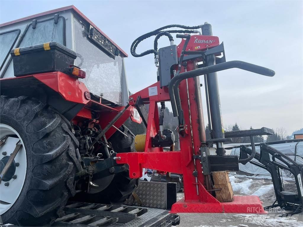 Lindner 1600 A Tractors