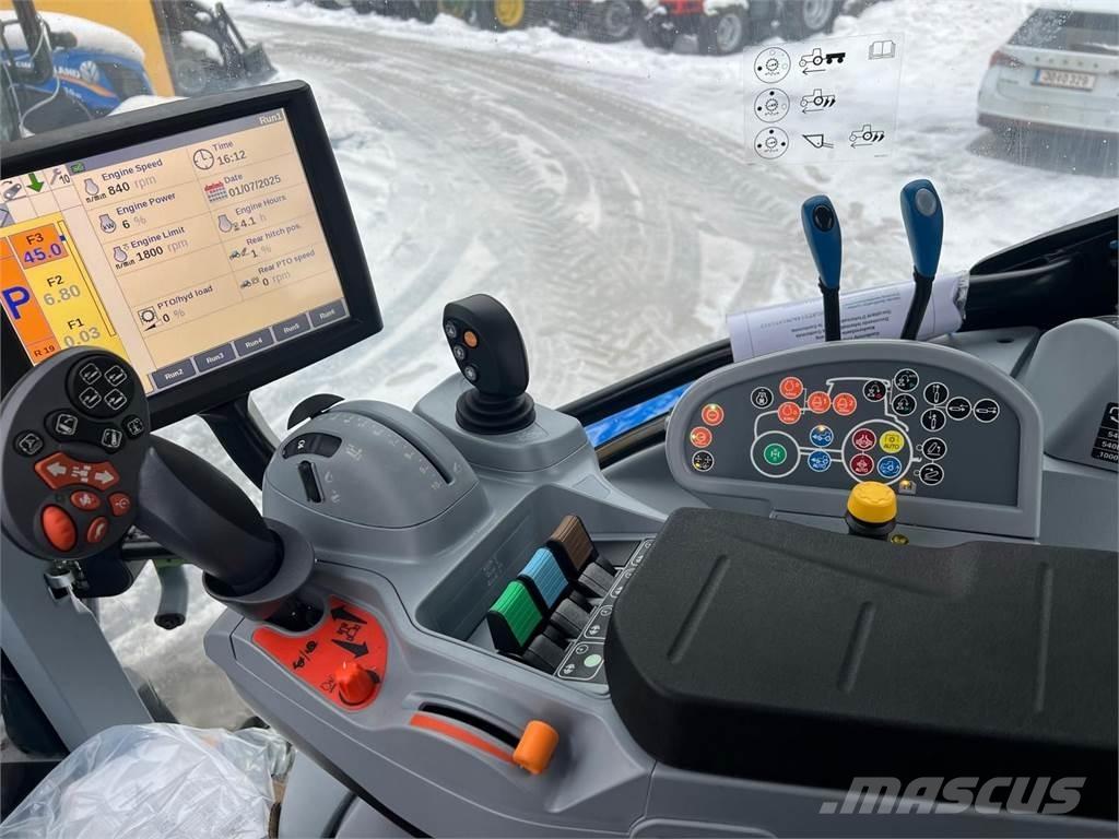 New Holland T5.140 Tractors