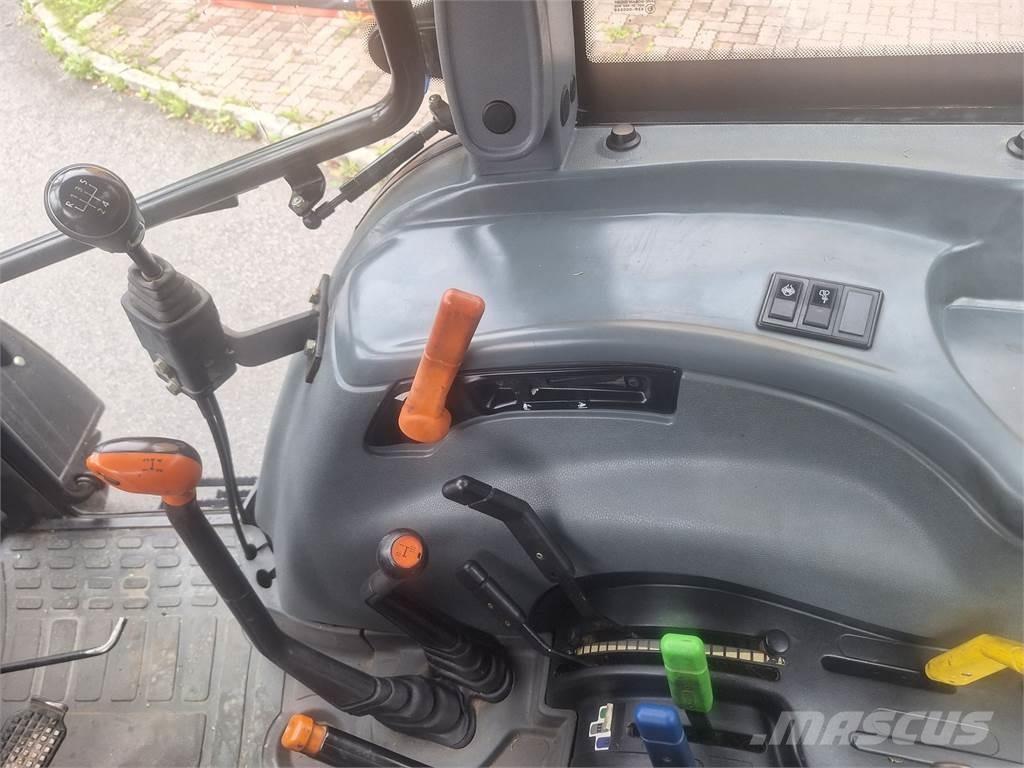 New Holland TL 70 Tractors
