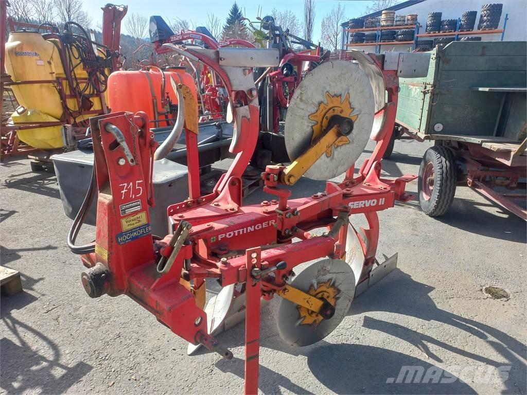 Pöttinger Servo II Ploughs