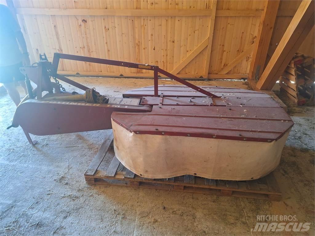 Pöttinger TM 145 Mowers