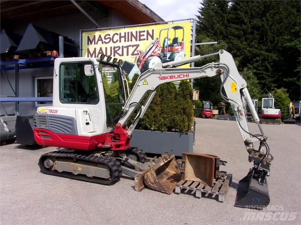 Takeuchi TB228 Mini excavators < 7t (Mini diggers)