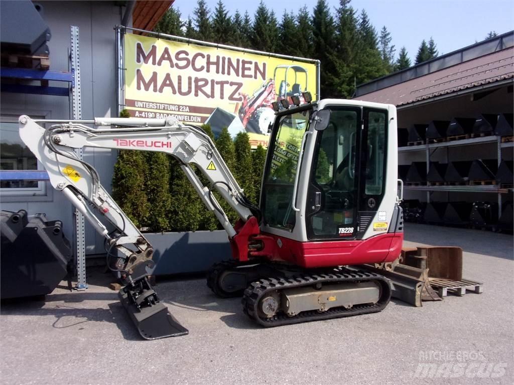 Takeuchi TB228 Mini excavators < 7t (Mini diggers)