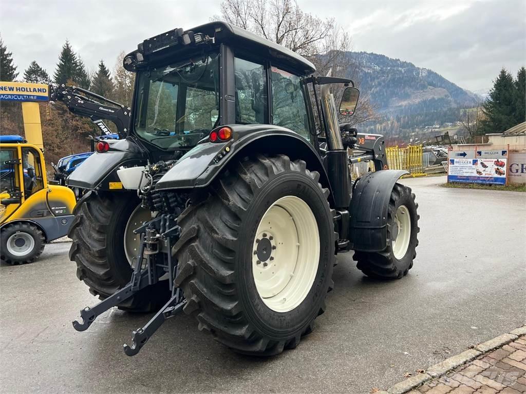 Valtra N 163 Tractors