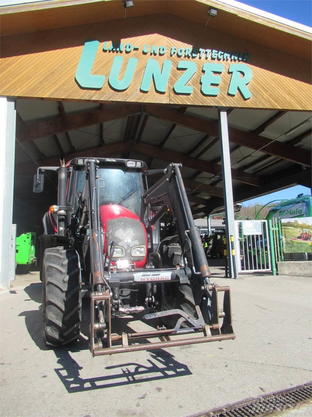 Valtra N 92 Hi Tech Tractors