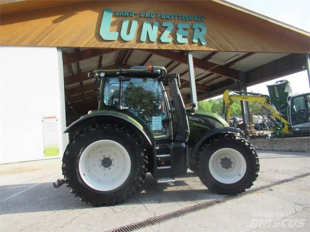 Valtra N175 Tractors
